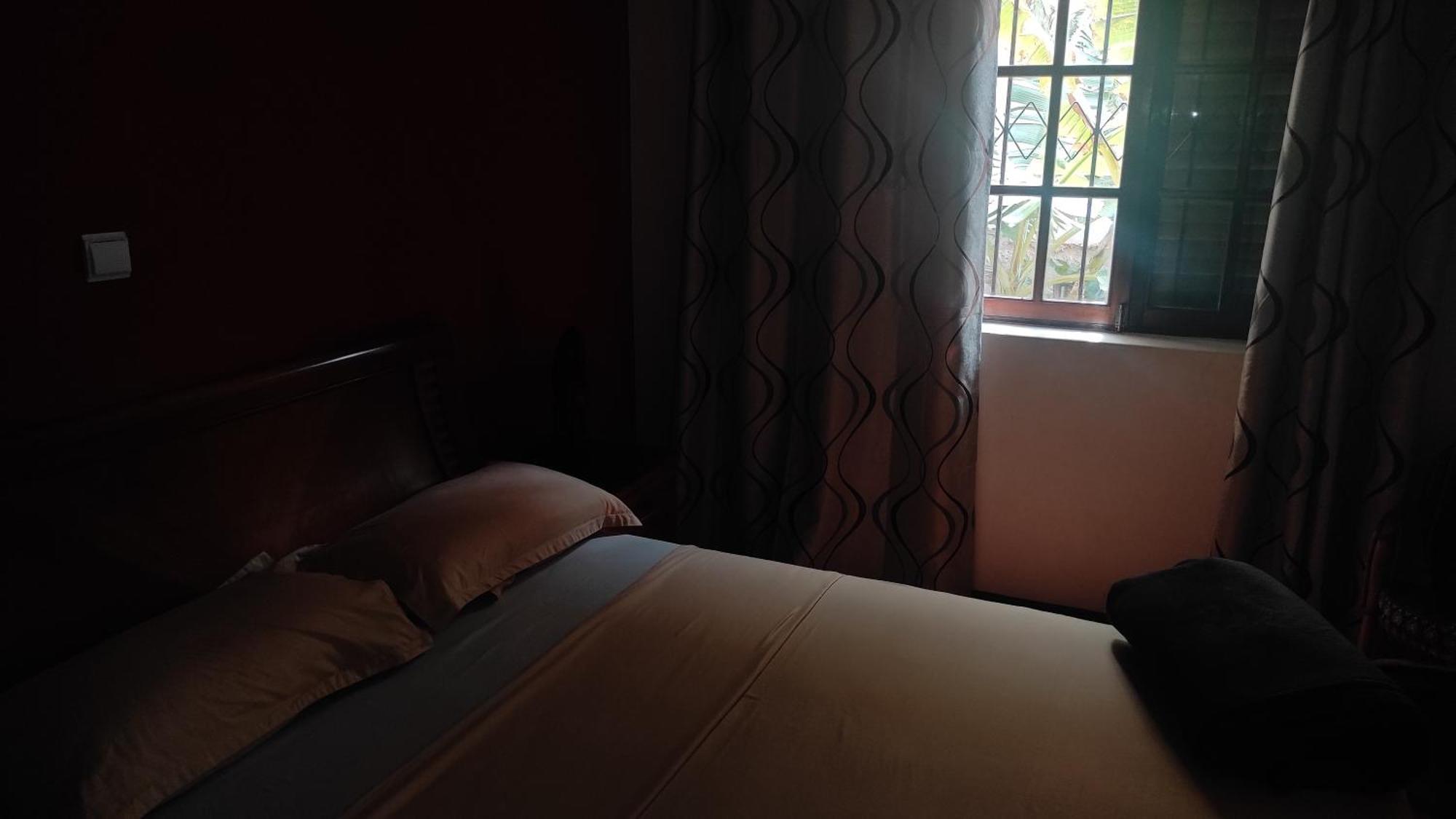 Rose'S Place Mindelo Room photo